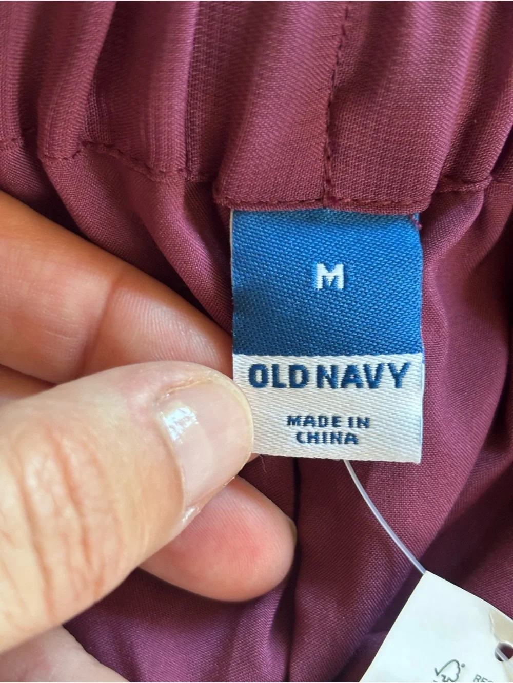 Old Navy Flowing Maxi Skirt in Deep Rose Size Medium